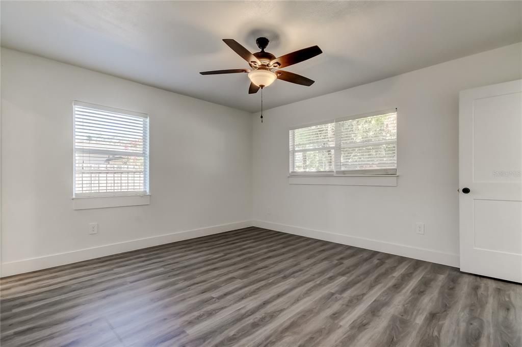 待售: $479,900 (3 贝兹, 2 浴室, 1556 平方英尺)