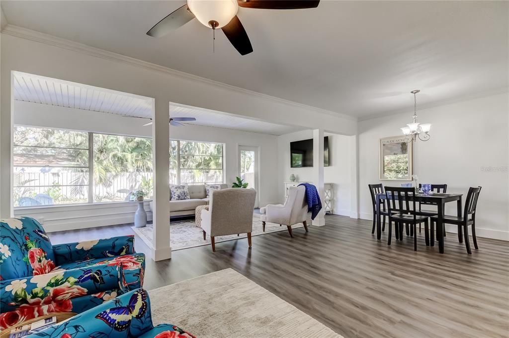 待售: $479,900 (3 贝兹, 2 浴室, 1556 平方英尺)