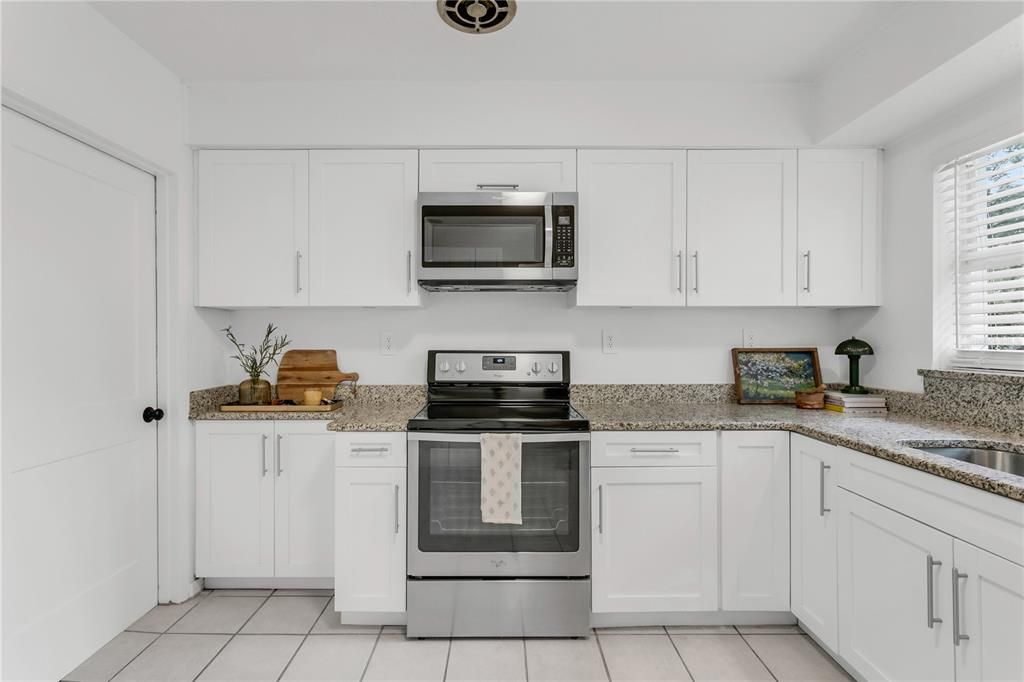 待售: $479,900 (3 贝兹, 2 浴室, 1556 平方英尺)