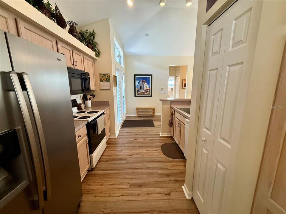 En Renta: $1,950 (3 camas, 2 baños, 1278 Pies cuadrados)