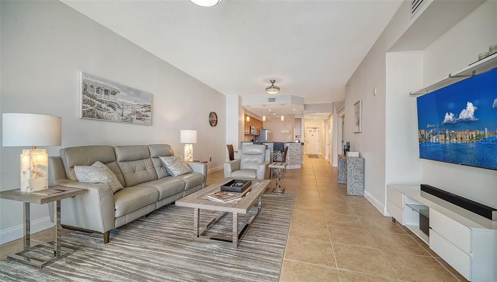 For Sale: $485,000 (2 beds, 2 baths, 1758 Square Feet)