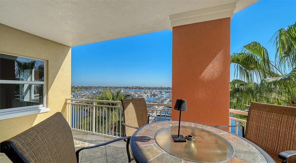 For Sale: $485,000 (2 beds, 2 baths, 1758 Square Feet)