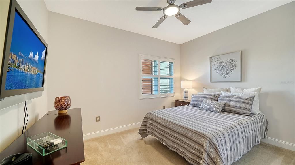 For Sale: $485,000 (2 beds, 2 baths, 1758 Square Feet)