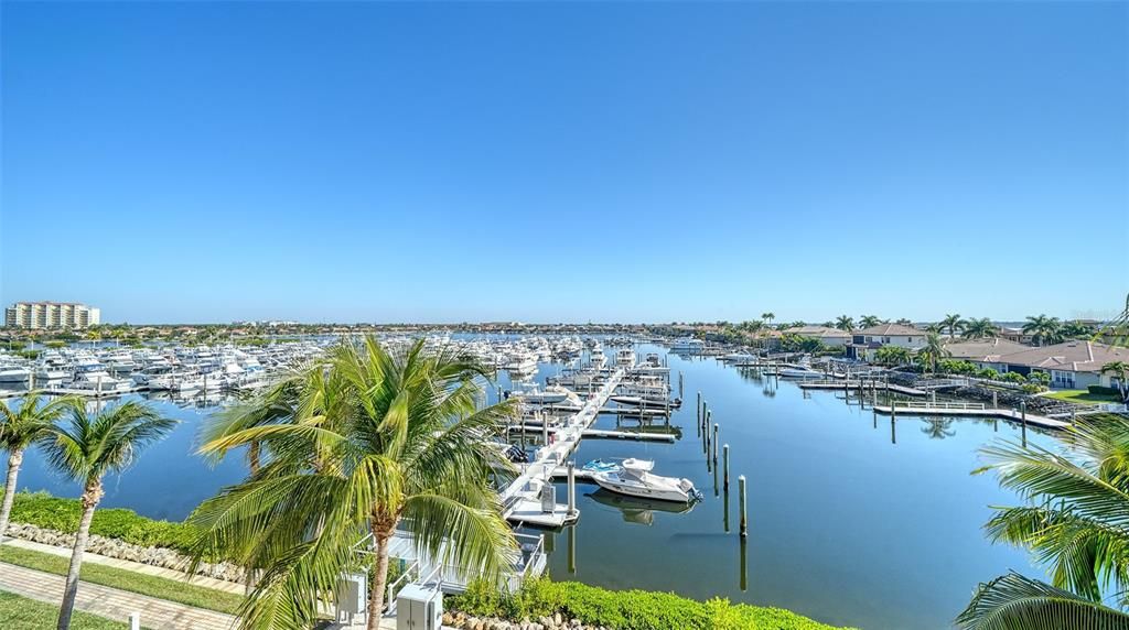 For Sale: $485,000 (2 beds, 2 baths, 1758 Square Feet)