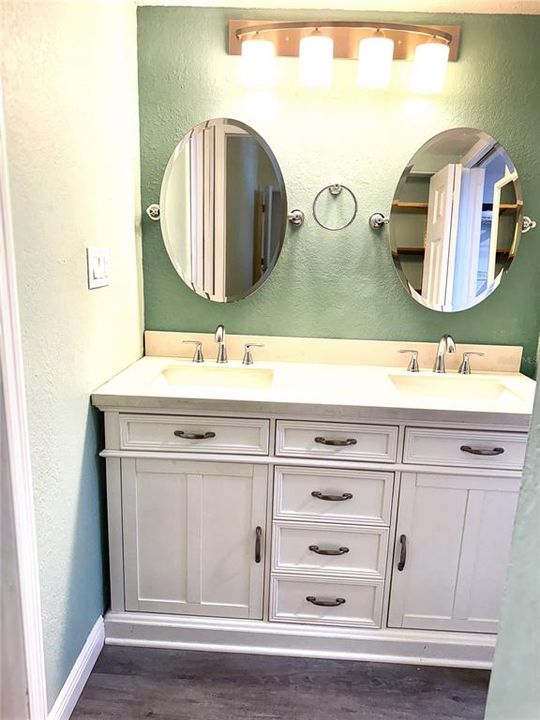 出租: $2,400 (3 贝兹, 2 浴室, 1620 平方英尺)