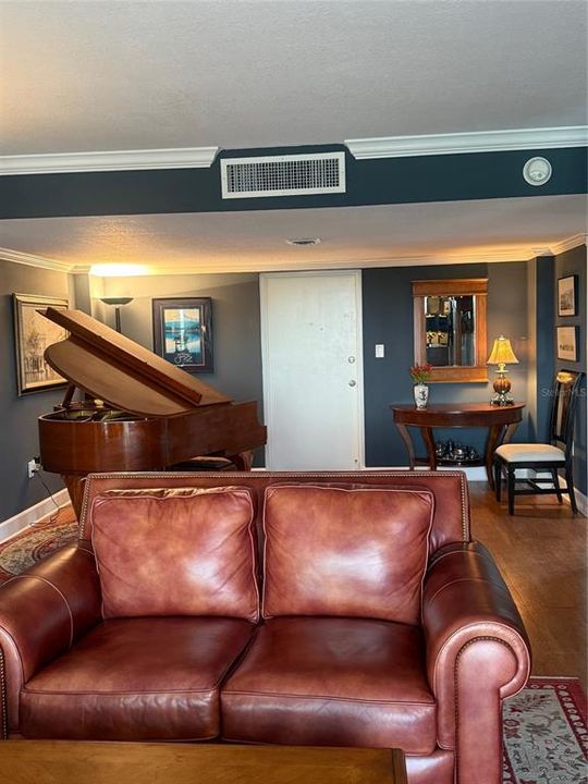 En Venta: $324,900 (2 camas, 2 baños, 1181 Pies cuadrados)