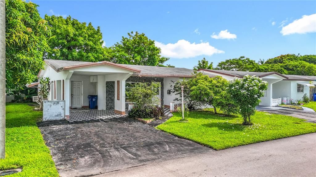 待售: $227,000 (2 贝兹, 2 浴室, 1365 平方英尺)