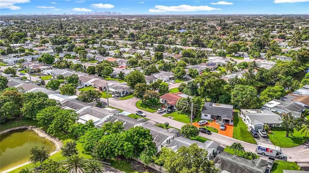 待售: $227,000 (2 贝兹, 2 浴室, 1365 平方英尺)