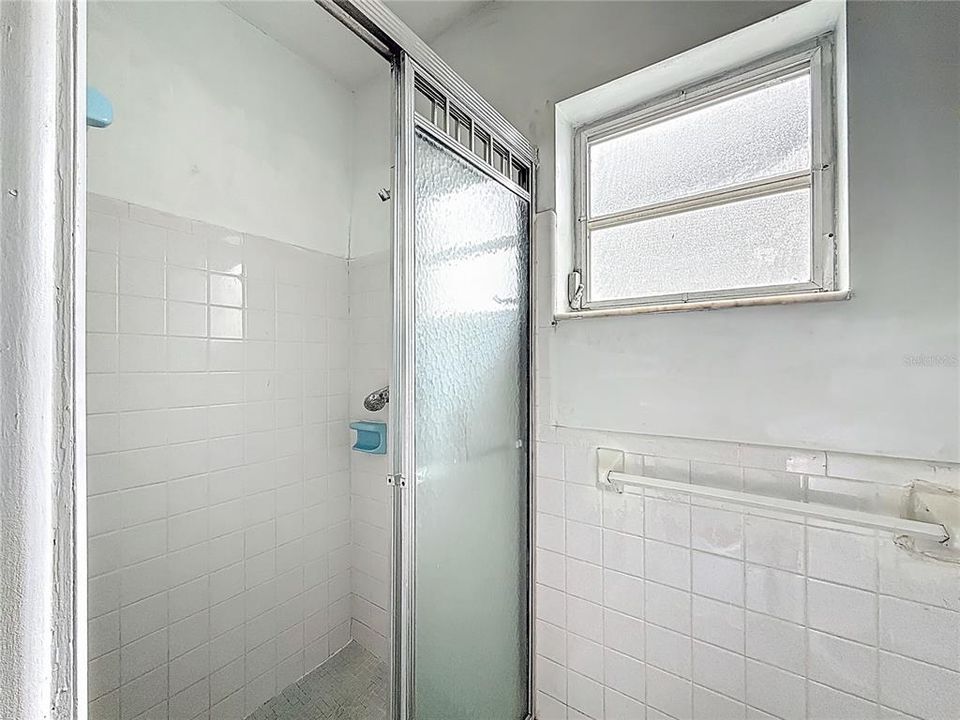 待售: $227,000 (2 贝兹, 2 浴室, 1365 平方英尺)