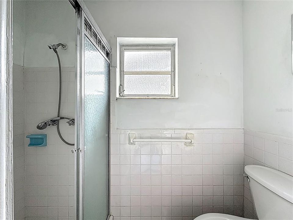 待售: $227,000 (2 贝兹, 2 浴室, 1365 平方英尺)