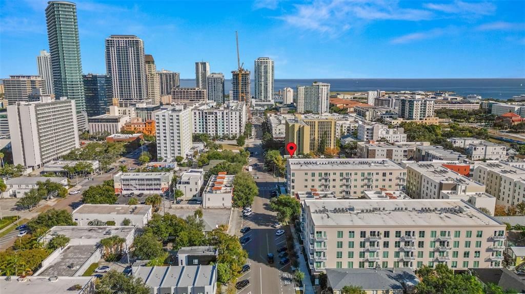 В аренду: $5,900 (3 спален, 3 ванн, 1650 Квадратных фут)