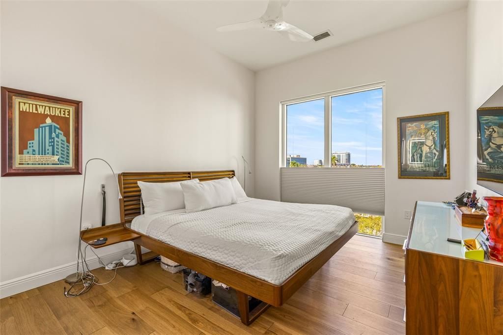 В аренду: $5,900 (3 спален, 3 ванн, 1650 Квадратных фут)