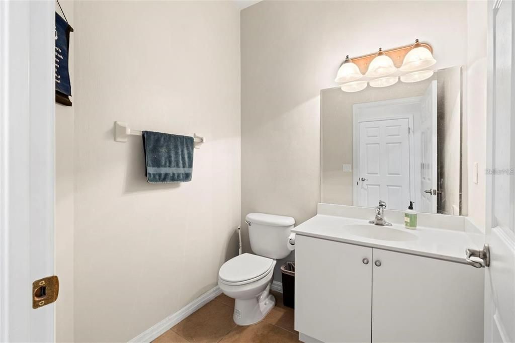 For Sale: $257,000 (2 beds, 2 baths, 2022 Square Feet)