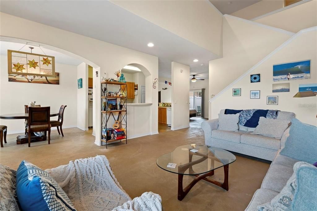 For Sale: $257,000 (2 beds, 2 baths, 2022 Square Feet)