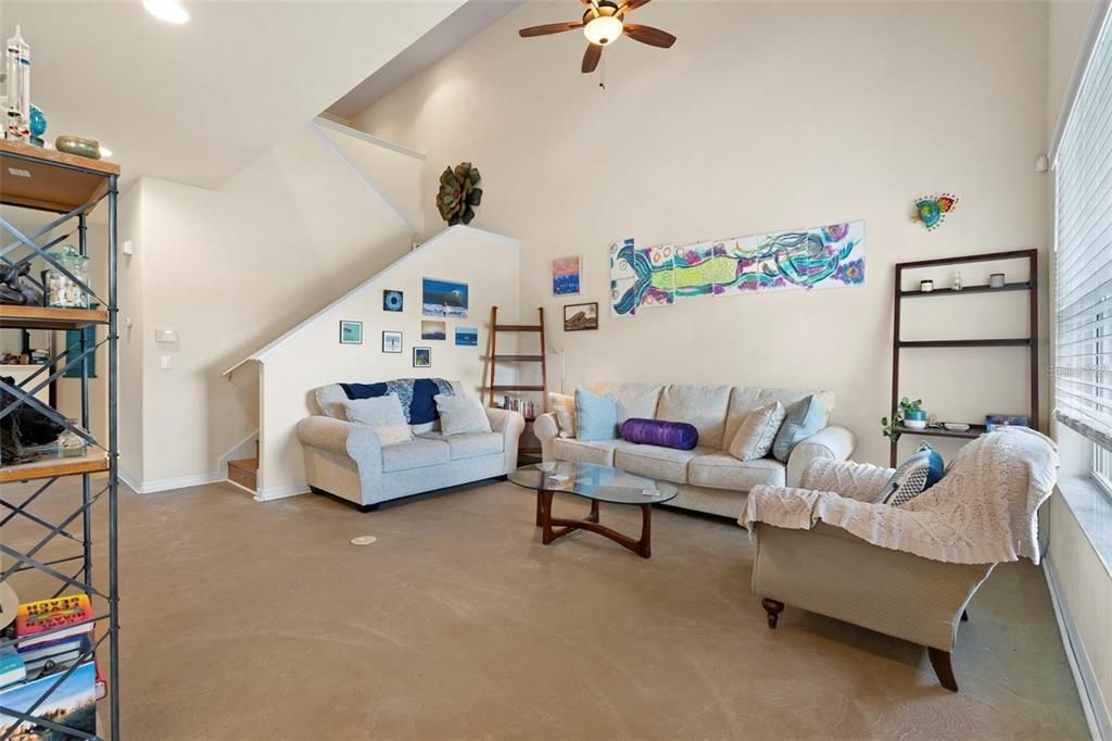 For Sale: $257,000 (2 beds, 2 baths, 2022 Square Feet)