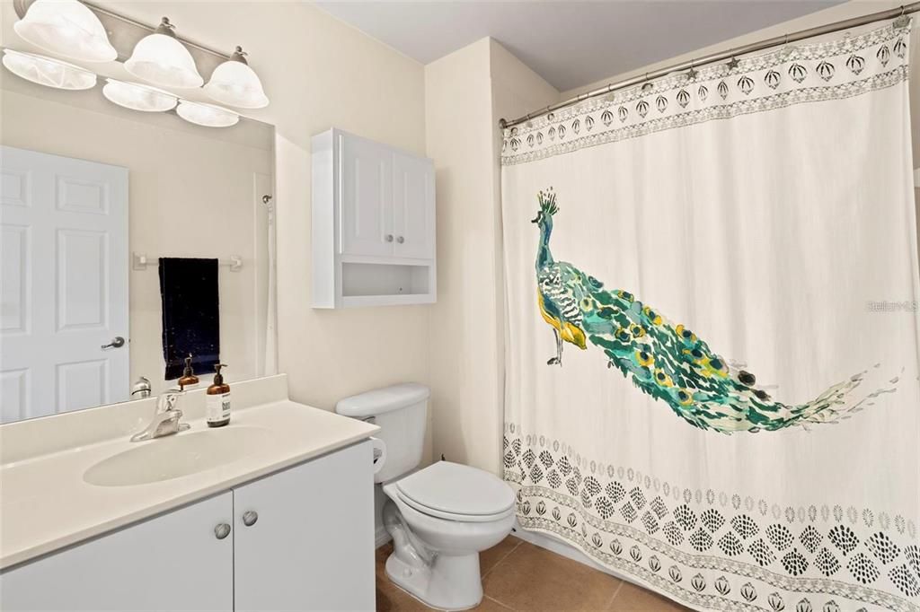 For Sale: $257,000 (2 beds, 2 baths, 2022 Square Feet)