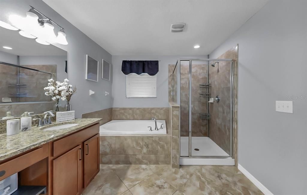 En Venta: $500,000 (6 camas, 3 baños, 3010 Pies cuadrados)