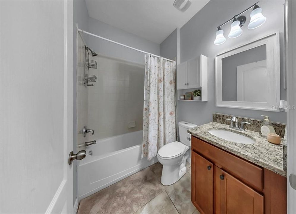 En Venta: $500,000 (6 camas, 3 baños, 3010 Pies cuadrados)