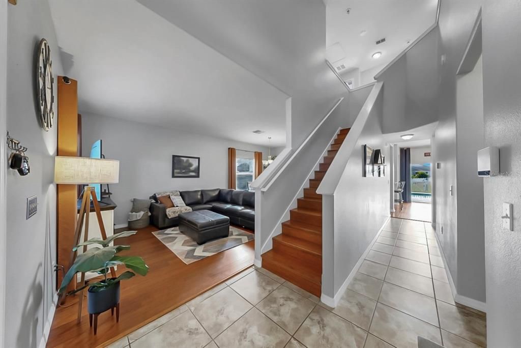 En Venta: $500,000 (6 camas, 3 baños, 3010 Pies cuadrados)