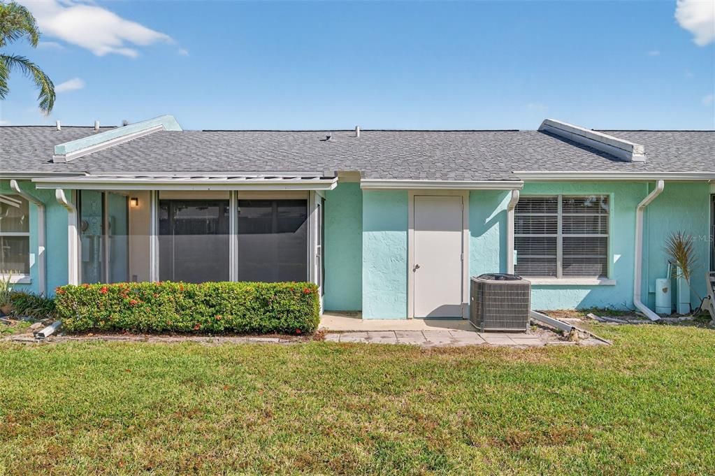 En Venta: $174,900 (2 camas, 2 baños, 1030 Pies cuadrados)