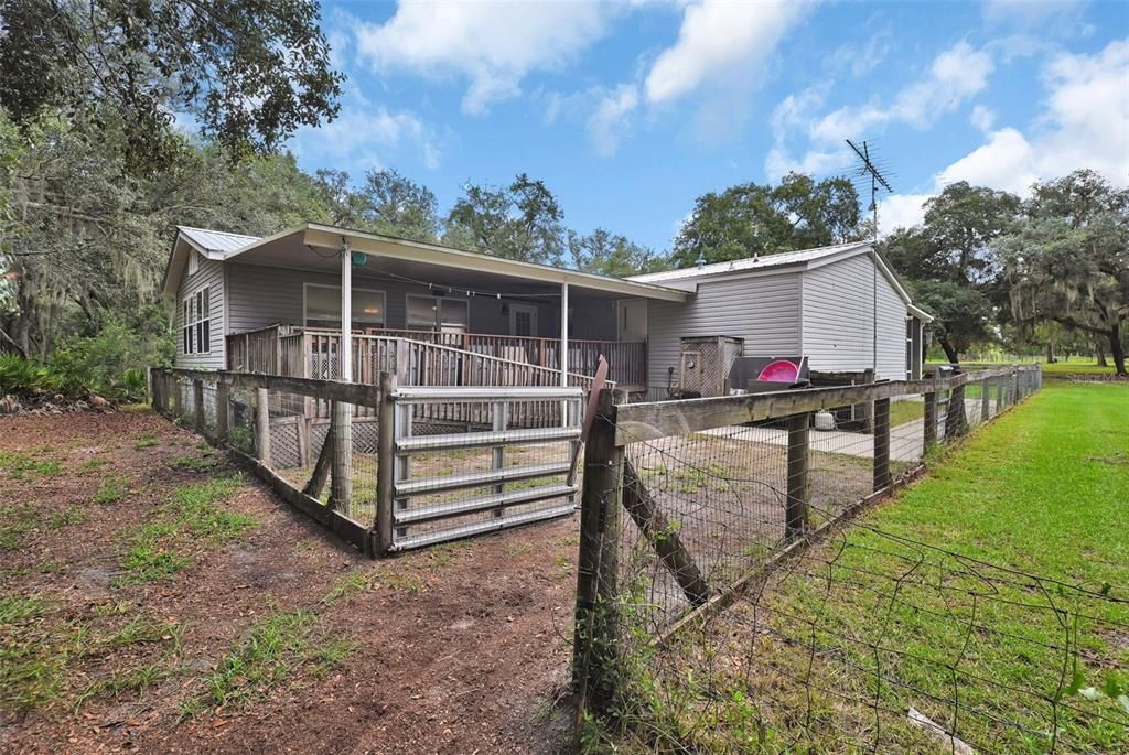 待售: $599,999 (6 贝兹, 4 浴室, 2840 平方英尺)