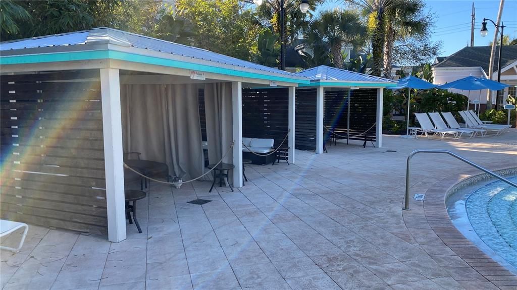 На продажу: $1,299,000 (0.38 acres)