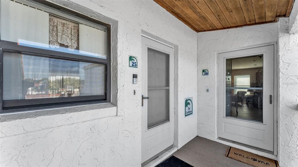 For Sale: $99,000 (2 beds, 1 baths, 800 Square Feet)