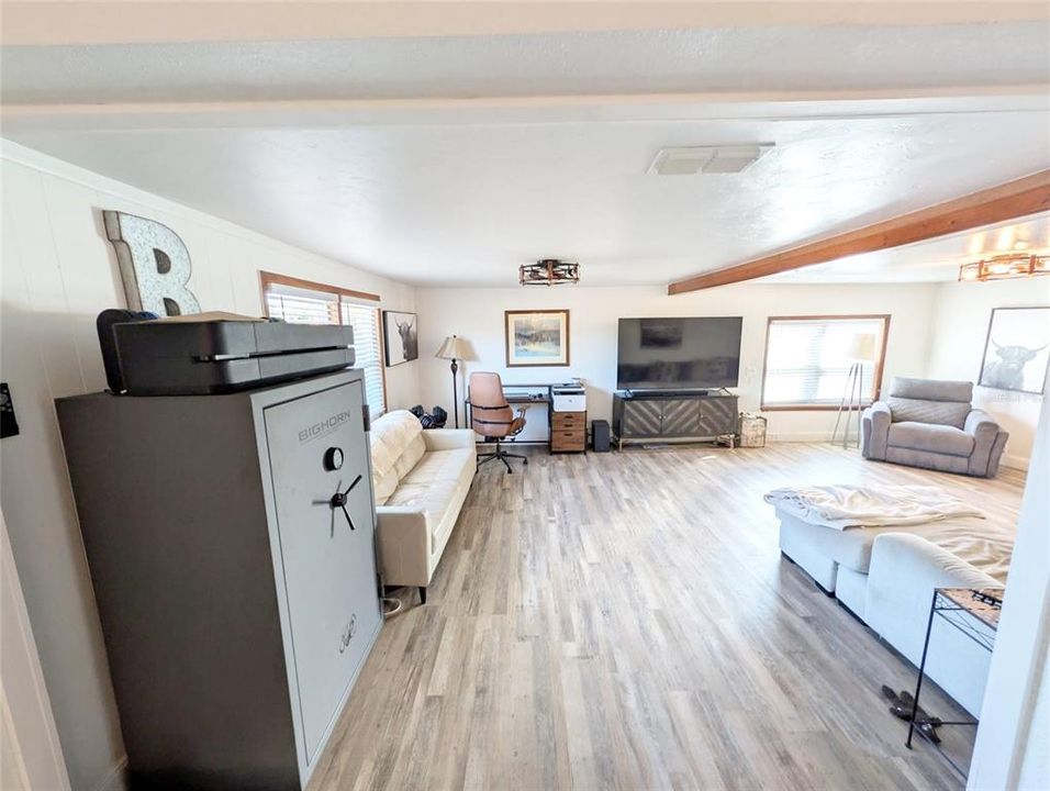 En Venta: $499,000 (3 camas, 2 baños, 1464 Pies cuadrados)