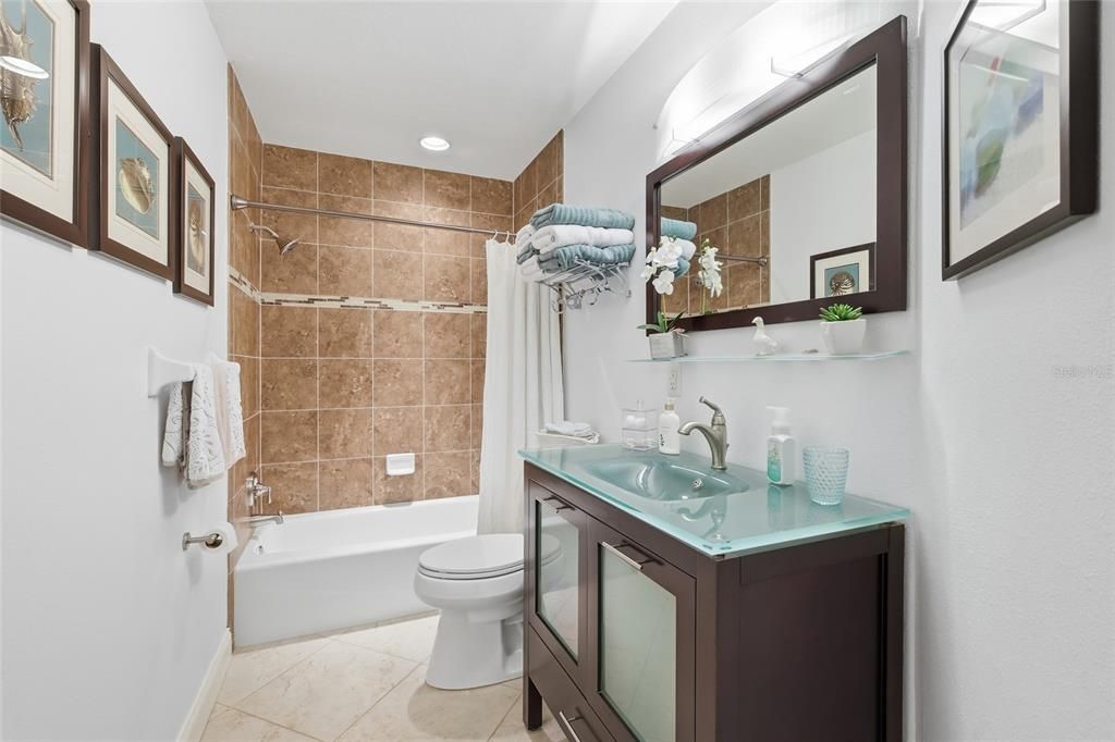 For Sale: $399,000 (3 beds, 2 baths, 1551 Square Feet)