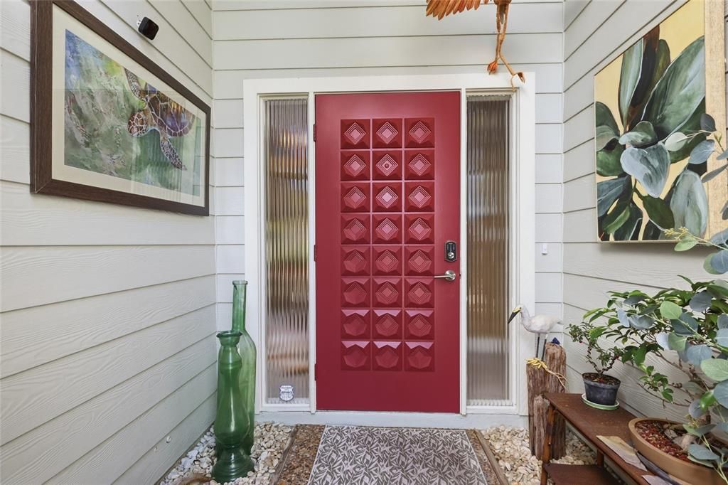 For Sale: $399,000 (3 beds, 2 baths, 1551 Square Feet)