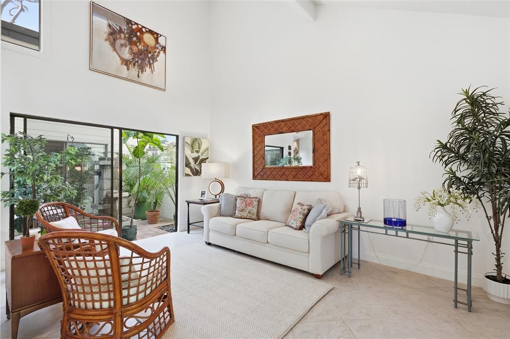 For Sale: $399,000 (3 beds, 2 baths, 1551 Square Feet)