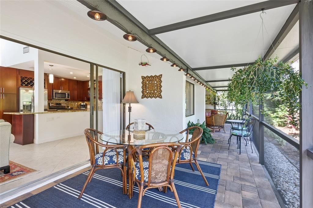 For Sale: $399,000 (3 beds, 2 baths, 1551 Square Feet)