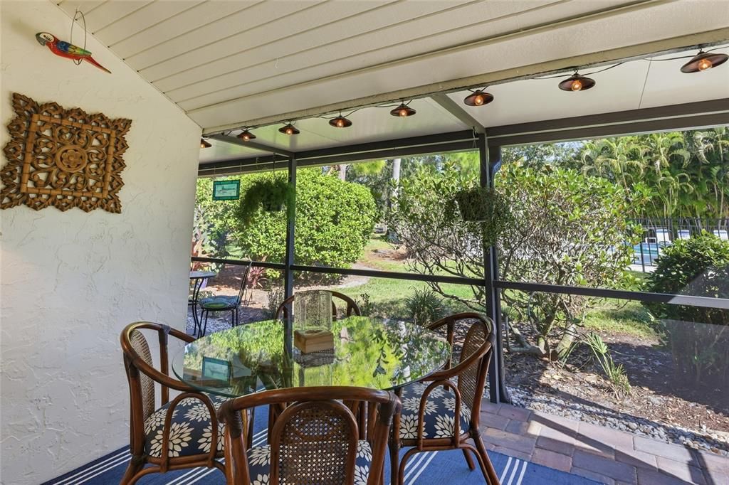 For Sale: $399,000 (3 beds, 2 baths, 1551 Square Feet)