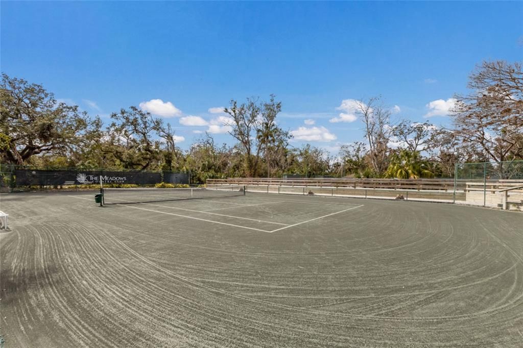 For Sale: $399,000 (3 beds, 2 baths, 1551 Square Feet)