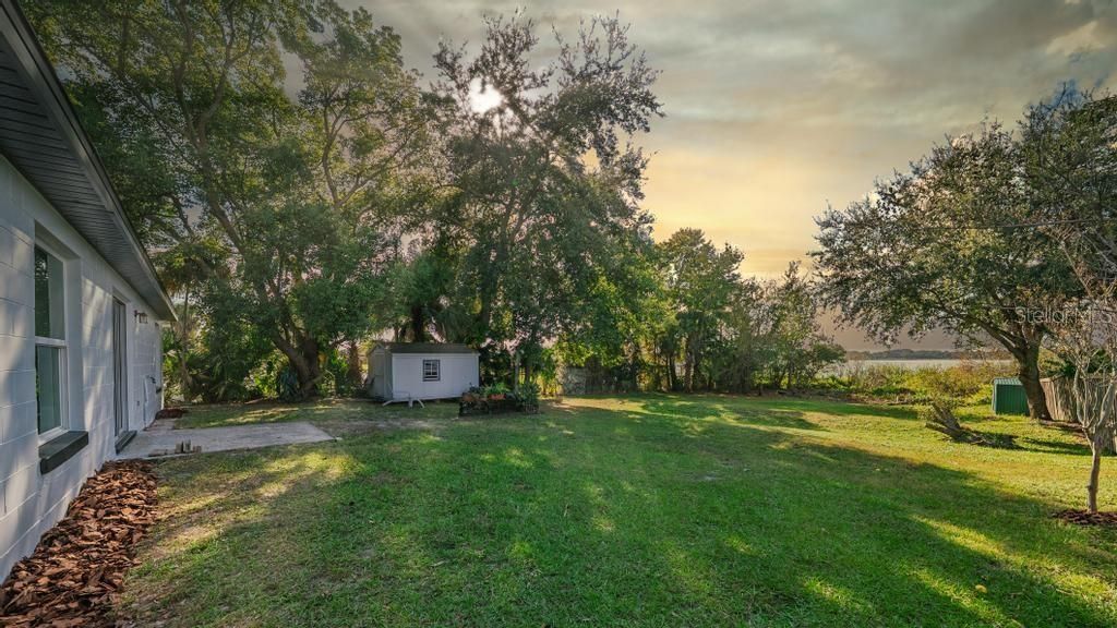 For Sale: $438,900 (3 beds, 2 baths, 1069 Square Feet)