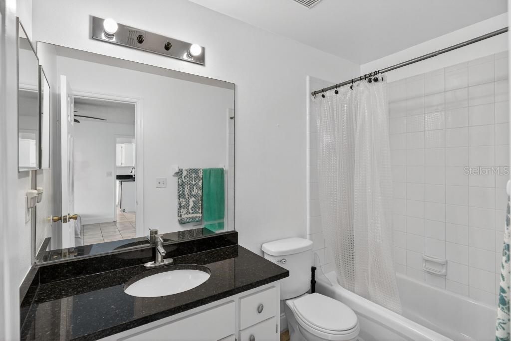 For Sale: $438,900 (3 beds, 2 baths, 1069 Square Feet)