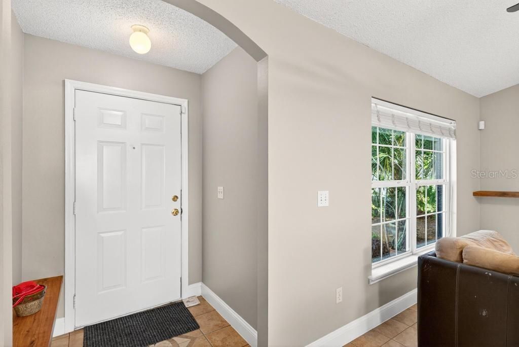 For Sale: $438,900 (3 beds, 2 baths, 1069 Square Feet)