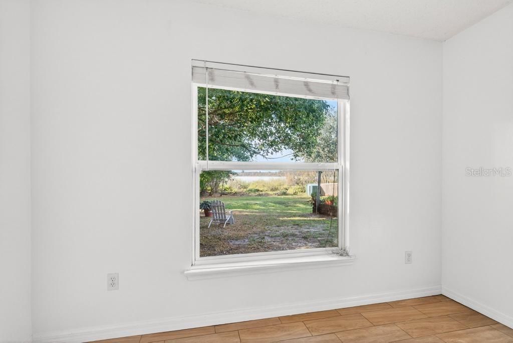 For Sale: $438,900 (3 beds, 2 baths, 1069 Square Feet)