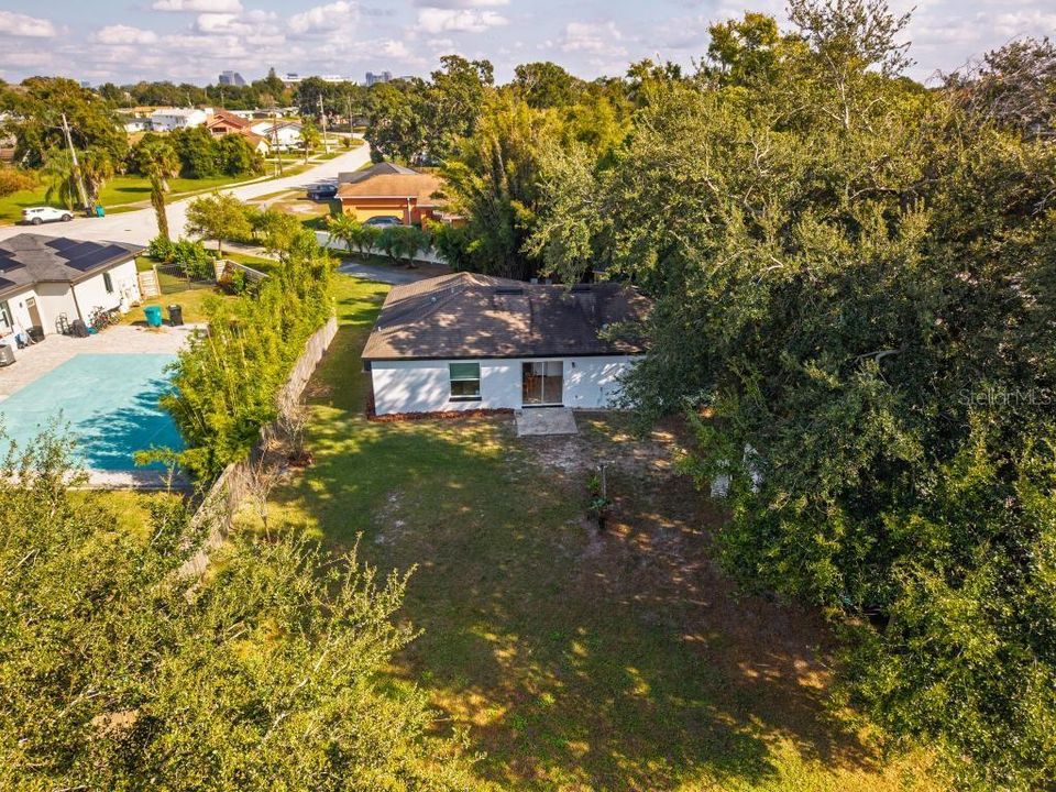 For Sale: $438,900 (3 beds, 2 baths, 1069 Square Feet)