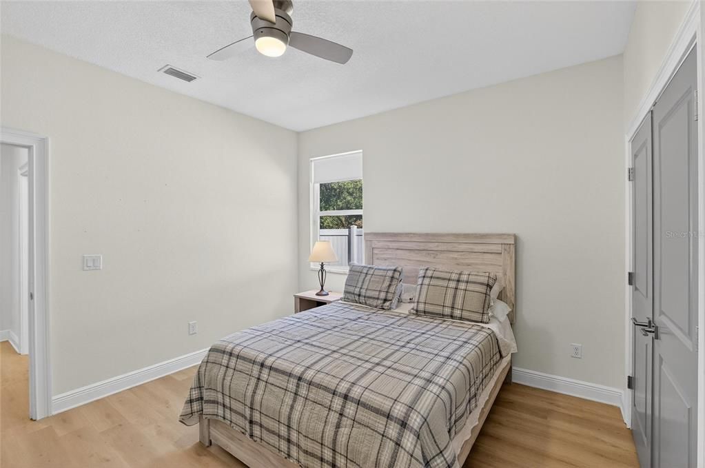 待售: $740,000 (3 贝兹, 2 浴室, 2325 平方英尺)