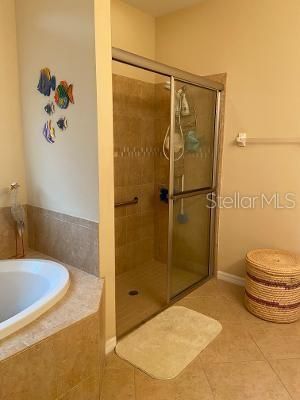 For Rent: $2,300 (3 beds, 2 baths, 1803 Square Feet)