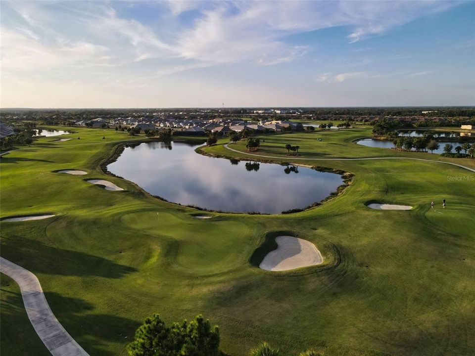 En Venta: $1,750,000 (4 camas, 3 baños, 3218 Pies cuadrados)