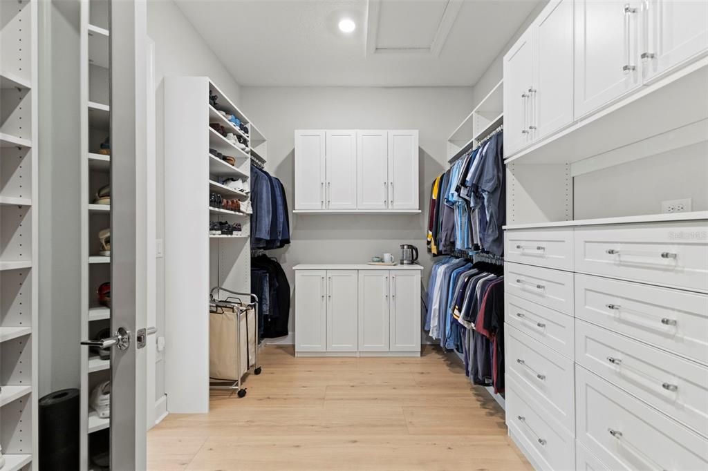 En Venta: $1,750,000 (4 camas, 3 baños, 3218 Pies cuadrados)