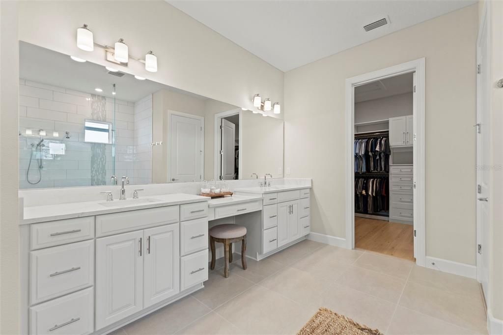 En Venta: $1,750,000 (4 camas, 3 baños, 3218 Pies cuadrados)