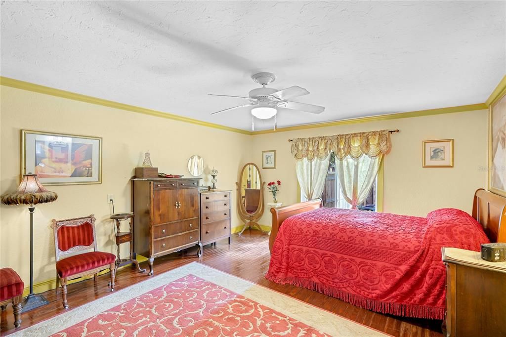 待售: $370,000 (2 贝兹, 2 浴室, 1878 平方英尺)