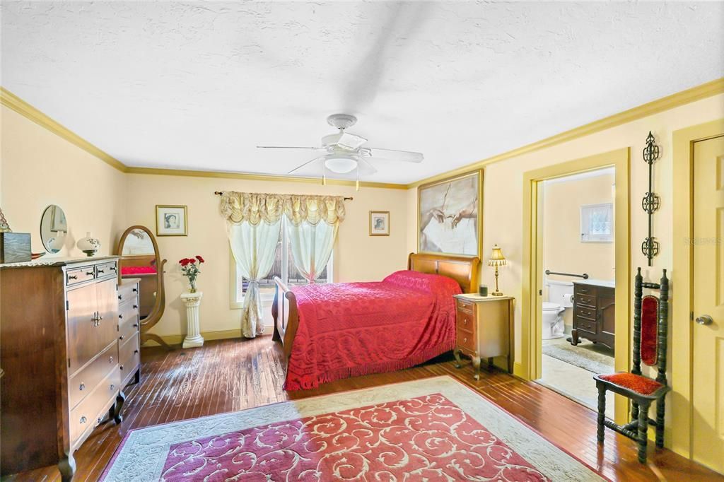 待售: $370,000 (2 贝兹, 2 浴室, 1878 平方英尺)