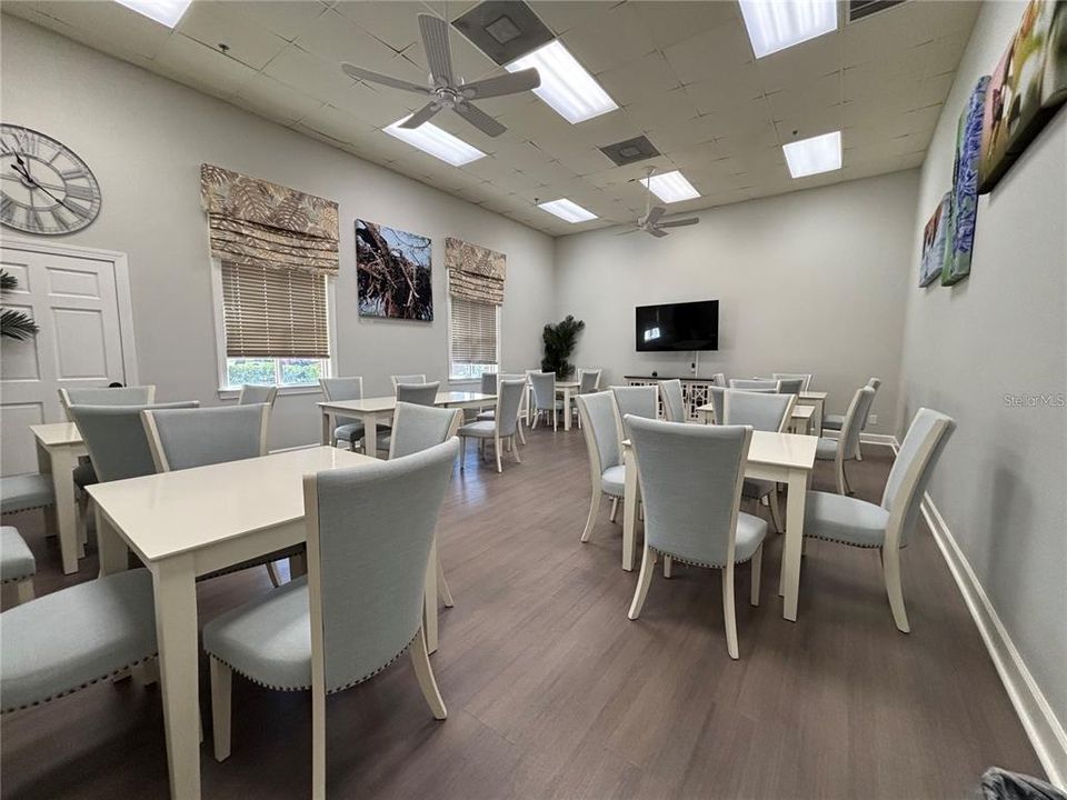 待售: $296,500 (2 贝兹, 2 浴室, 1523 平方英尺)