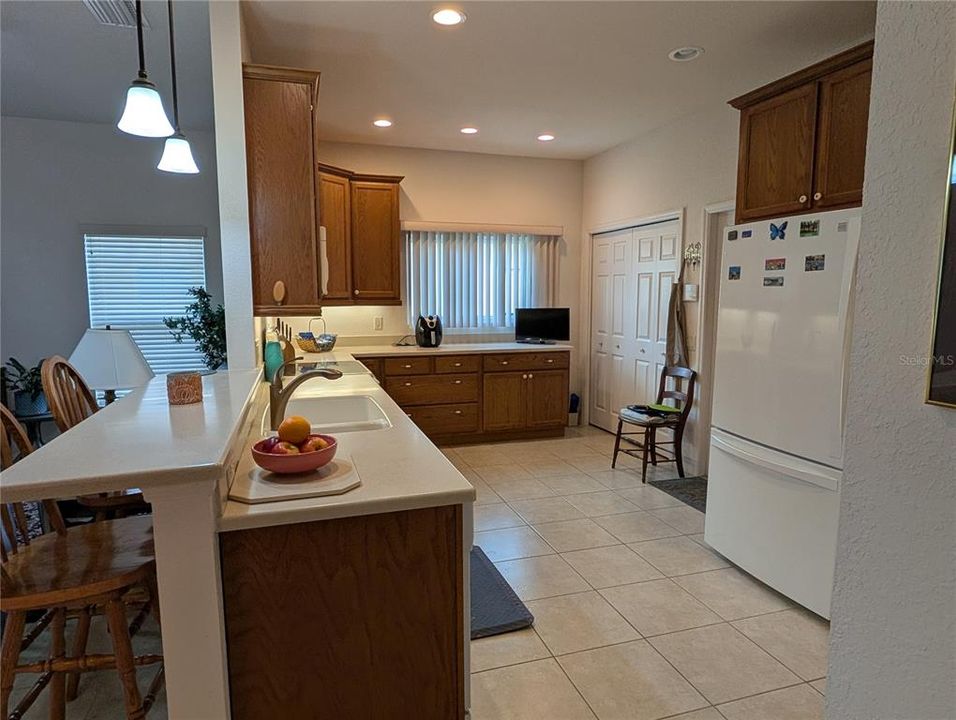 待售: $296,500 (2 贝兹, 2 浴室, 1523 平方英尺)