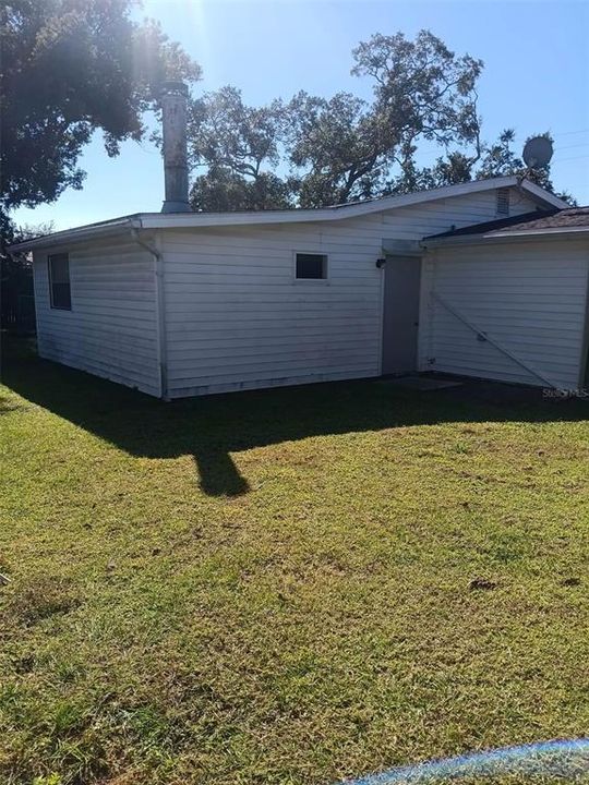 На продажу: $550,000 (3 спален, 1 ванн, 1130 Квадратных фут)