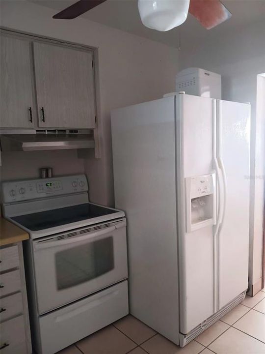 На продажу: $550,000 (3 спален, 1 ванн, 1130 Квадратных фут)